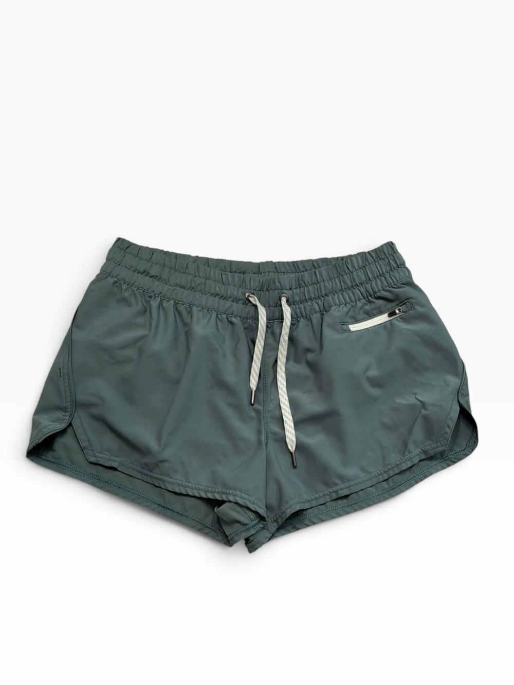 Vuori Shorts
